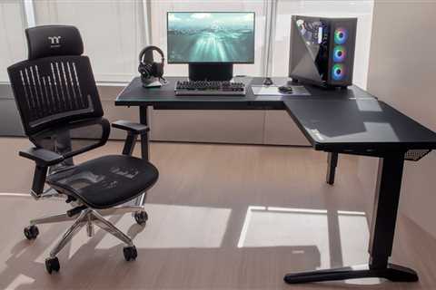 Best gaming desk 2022