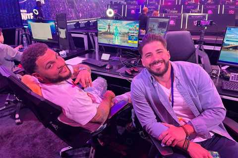 What is Nickmercs’ net worth?