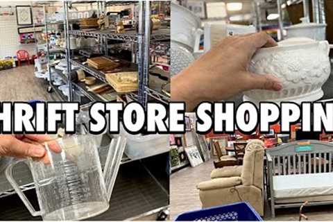 GOODWILL THRIFT WITH ME & SUMMER Decorating  / Thrifting, Home Decor, Thrift Haul,Thrift Shop..